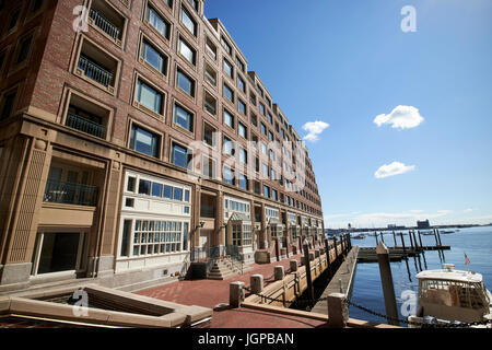 Rowes Wharf Boston Harbor waterfront Boston USA loisirs harborwalk Banque D'Images