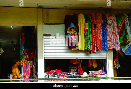 Activité quotidienne en Kumbasari, marché de Denpasar. Banque D'Images