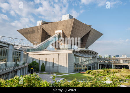 Tokyo Big Sight est officiellement connu sous le nom de Tokyo International Exhibition Center un centre de congrès et d'expositions à Tokyo, Japon Banque D'Images