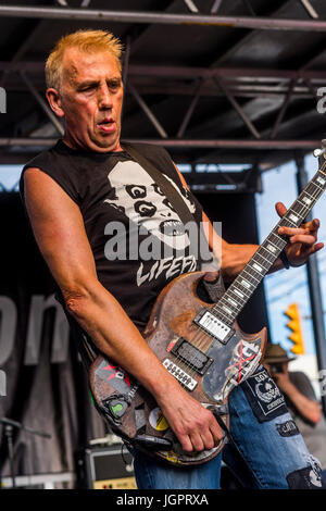 Le légendaire groupe de punk D.O.A est ressuscité et les roches le Khatsahlano Festival, Kitsilano, Vancouver, Colombie-Britannique, Canada. Banque D'Images