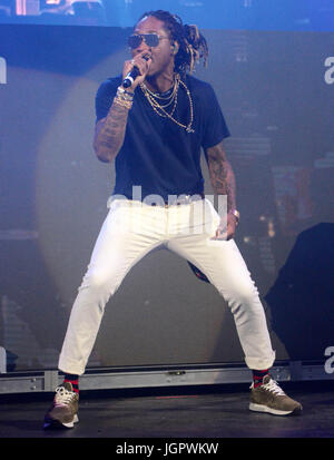 Milwaukee, Wisconsin, États-Unis. 8 juillet, 2017. Futur rappeur effectue live au Festival Park pendant Henry Maier Summerfest à Milwaukee, Wisconsin. Ricky Bassman/Cal Sport Media/Alamy Live News Banque D'Images