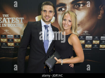 Monaco, Monaco. 08 juillet, 2017. Monaco, Monte Carlo - Juillet 08, 2017 Super Série mondiale de boxe : Projet de Gala et tirer pour le Muhammad Ali Trophy avec Erik Skoglund et ami | Verwendung weltweit Credit : dpa/Alamy Live News Banque D'Images