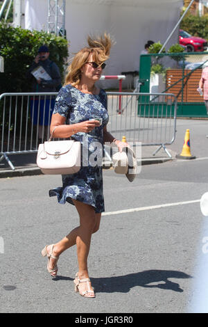 Londres, Royaume-Uni. 10 juillet, 2017. Carole Middleton, la mère de Catherine duchesse de Cambridge et grand-mère de Prince George de Cambridge arrive à la journée de 7 profils têtes sur les championnats de tennis de Wimbledon : Crédit amer ghazzal/Alamy Live News Banque D'Images