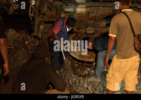 Déraillement de train de ciment à Nakhon Ratchasima, Thaïlande. Le 10 juillet 2017. Pas de mort ou de blessures signalées. Banque D'Images