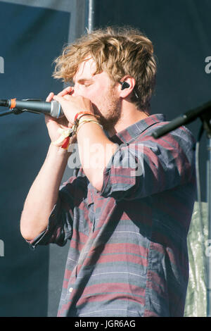 Turku, Finlande. 9 juillet 2017. Groupe allemand Milky Chance fonctionne à l'édition 2017 de l'Open Air Festival Ruisrock finlandais. Credit : Stefan Crämer/Alamy Live News Banque D'Images