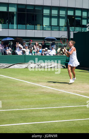 Londres - 5 juillet 2017 : Barbora Strycova rivalise contre Naomi Osaka le jour 3 de Wimbledon 2017. Banque D'Images