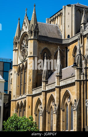 L'Église du Christ Roi est une église appartenant à l'Église Catholique Apostolique, situé dans la région de Gordon Square, Bloomsbury, Londres, Angleterre, Royaume-Uni Banque D'Images