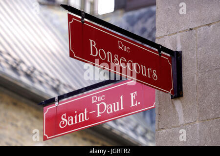 Montréal, Canada, 9 juillet,2017.Intersection de Bonsecours et la rue St-Paul dans le Vieux Montréal.Credit:Mario Beauregard/Alamy Live News Banque D'Images