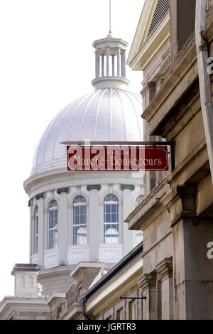 Montréal, Canada, 9 juillet,2017.La rue Bonsecours dans le Vieux Montréal signe.Credit:Mario Beauregard/Alamy Live News Banque D'Images