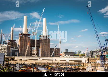 Le nouveau logement de la Battersea Power Station est en construction à Londres, en Angleterre, au Royaume-Uni Banque D'Images