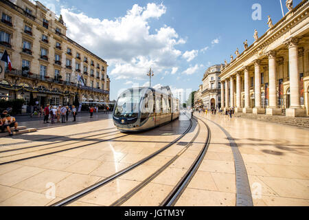 La vie dans la ville de Bordeaux Banque D'Images