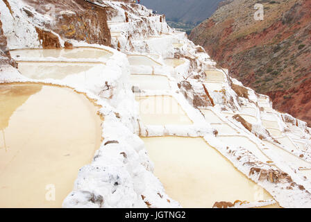 Salineras (uo) Salinas de Maras - Valle Sagrado de los Incas - région de Cusco - Perú ATENÇÃO : NÃO PODEMOS REPRESENTAR FORA DA IMAGEM ESSA NORD LAT Banque D'Images