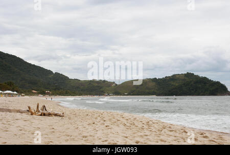 Plage, à Barra do Una, Peruíbe, São Paulo, Brésil Banque D'Images