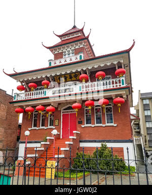 L'École publique chinoise a été construit en 1909 en réponse à une décision de la Victoria School Board que les enfants nés en Chine, qui ne pouvaient pas parler de cheminée Banque D'Images