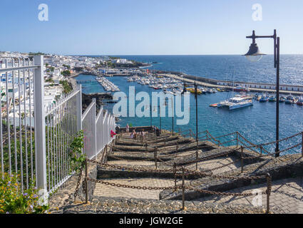 Le port de pêche de la Tinosa à Puerto del Carmen, Lanzarote, îles Canaries, Espagne, Europe Banque D'Images