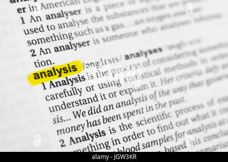 Souligné mot anglais "analyse" et sa définition au dictionnaire. Banque D'Images