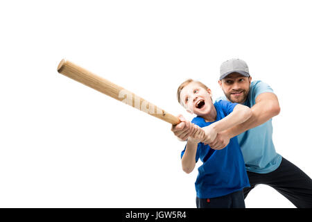 Heureux père d'enseigner son fils comment jouer au baseball isolated on white Banque D'Images