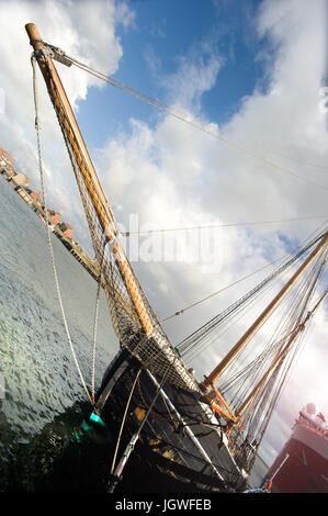 Williams II,grand navire amarré dans le port de Blyth, Northumberland Banque D'Images