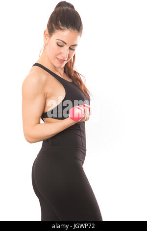 Fit woman lifting weights isolé sur fond blanc Banque D'Images