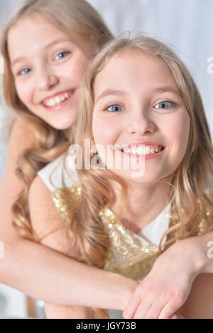 Cute Twin Sisters Banque D'Images