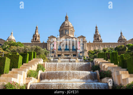 Catalunya Barcelone Espagne Barcelone Barcelone ville avec les fontaines magiques de Mont Juic Font Magica de Montjuic Espagne eu Europe Catalogne Banque D'Images