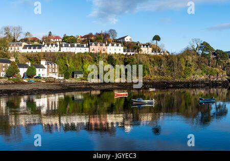 Le port de portree, Isle of Skye, Hébrides, Ecosse Banque D'Images