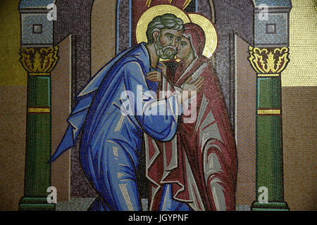 Monastère de Kykkos, Chypre. Mosaïque. St Joachim embracing St Ann. Banque D'Images