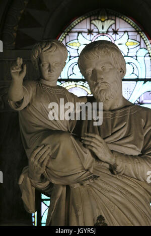 Basilique Notre-Dame de Fourvière. Saint Joseph et l'enfant Jésus. Lyon. La France. Banque D'Images