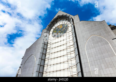 La Cathédrale de Lille doté d''une façade en marbre contemporaine (Basilique Notre Dame de la Treille à Lille, France) Banque D'Images