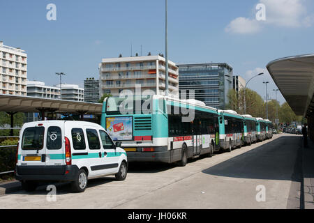 Road station du Pont de Sèvres, Bolougne-Billancourt, Hauts-de-Seine (92), Ile de France, France Banque D'Images