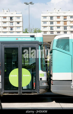 Road station du Pont de Sèvres, Bolougne-Billancourt, Hauts-de-Seine (92), Ile de France, France Banque D'Images