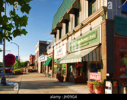 Canandaigua, New York, USA. Le 11 juillet 2017. South Main Street dans le centre-ville de Canandaigua, New York sur la rive du lac Canandaigua Finger Lakes dans la R Banque D'Images