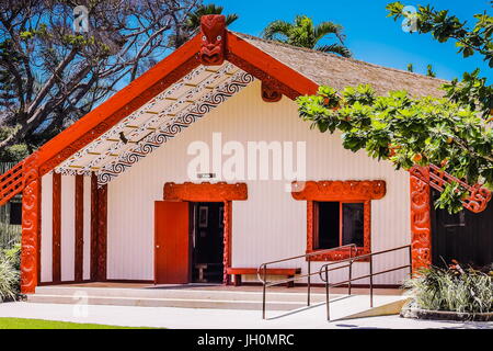 Honolulu, Hawaii - le 27 mai 2016 : une réunion des Maoris dans la maison de village à l'Aotearoa Centre Culturel Polynésien, une attraction touristique populaire sur Oahu Banque D'Images