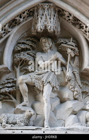 L'église Saint Severin, Paris. Saint Jean le Baptiste tympan. La France. Banque D'Images