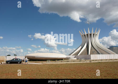 Cathédrale métropolitaine la nôtre Mme Aparecida, District Fédéral, Brasília, Brésil Banque D'Images