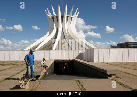 Cathédrale métropolitaine la nôtre Mme Aparecida, District Fédéral, Brasília, Brésil Banque D'Images