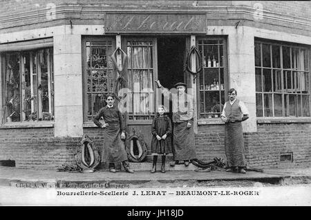 COLLECTION DE CARTES POSTALES ANCIENNES Banque D'Images