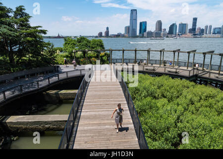 South Cove sur l'Hudson, Battery Park City, NYC Banque D'Images