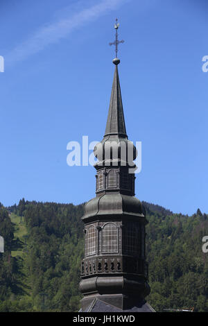 Alpes françaises. Saint-Gervais-les-Bains l'église. Belle tour. La France. Banque D'Images