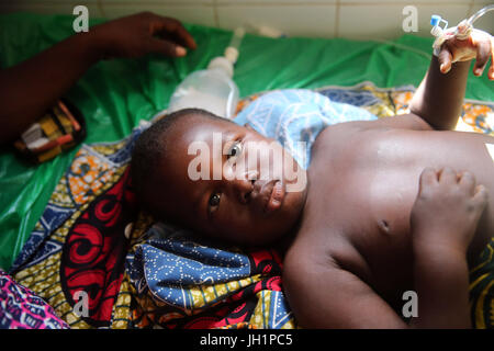 L'Afrique. Sotouboua hôpital. Unité de pédiatrie. Le Togo. Banque D'Images