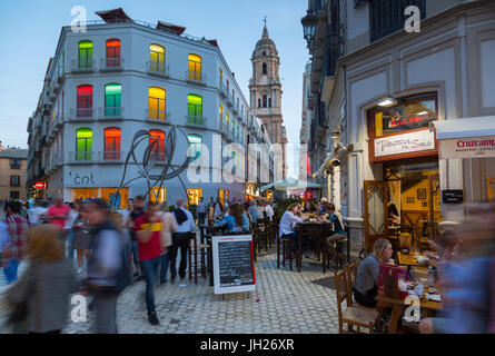 Vue sur cathédrale de la Plaza del Siglo, au crépuscule, Malaga, Costa del Sol, Andalousie, Espagne, Europe Banque D'Images