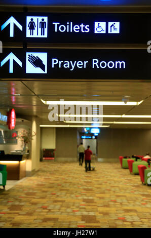 L'aéroport de Singapour Changi. Salle de prière. Des toilettes. Banque D'Images