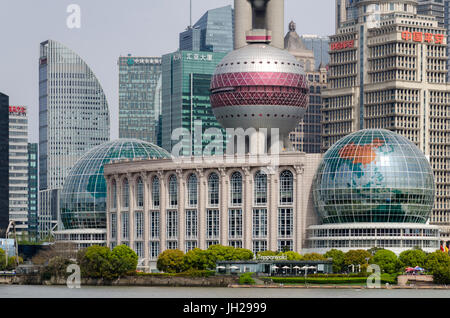 L'horizon de Pudong du Bund, Shanghai, Chine, Asie Banque D'Images