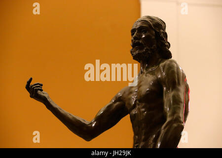 Le Victoria and Albert Museum. Auguste Rodin. St Jean le Baptiste. 1879-1880. Le bronze. United Kingdom. Banque D'Images