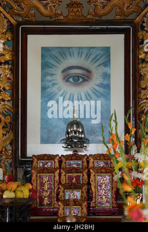 Temple Cao Dai. Caodaism est une religion monothéiste officiellement établie dans la ville de t‰y Ninh dans le sud du Vietnam en 1926. Le symbole du fait Banque D'Images