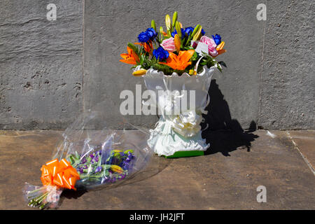 Southport, Merseyside, Royaume-Uni. 12 juillet, 2017. Des célébrations. Un soleil brillant pour les Orangemen's Parade. Credit : MediaWorldImages/Alamy Live News Banque D'Images