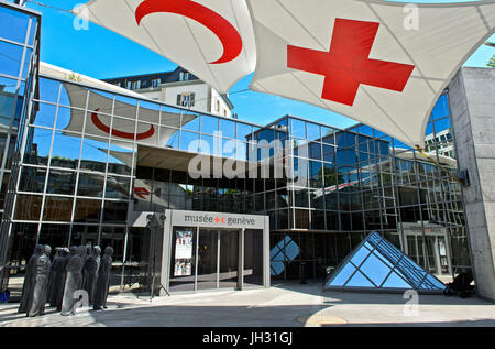 À l'entrée du Musée International de la Croix-Rouge et du Croissant-Rouge, Genève, Suisse Banque D'Images