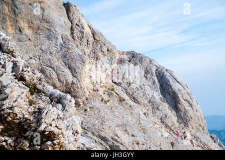 Mt. La Slovénie Triglav - 3 septembre 206 : escalade vélo au Mali (peu) de Triglav Kredarica. Banque D'Images