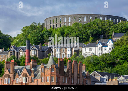 La tour McCaig batterie sur colline surplombant la ville Oban, Argyll and Bute, Ecosse, Royaume-Uni Banque D'Images