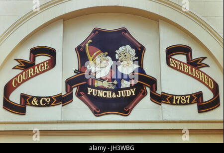 Punch & Judy enseigne de pub, Covent Garden, London, England, UK Banque D'Images